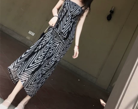 冷淡风连衣裙女夏显瘦气质复古黑白裙子极简及...