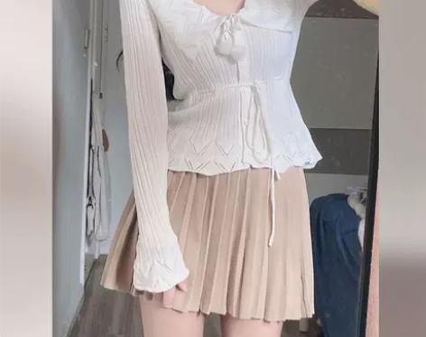 春装新款盐系穿搭小个子网红炸街洋气减龄上衣...