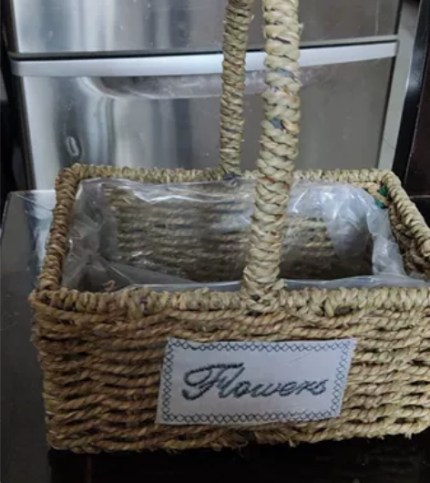 手工编制的~置物篮~花篮~八成新~想放啥放...