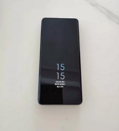 出一台自用小米12，包装盒都在，手机完好，...