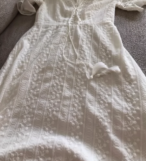 郁香菲连衣裙，白色，XS，穿了二次几乎全新...