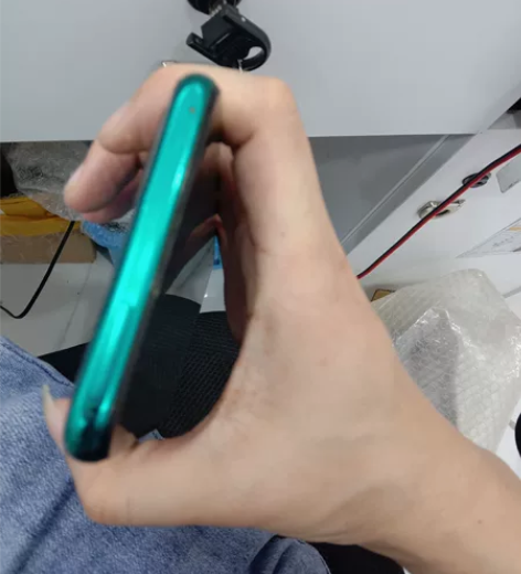 荣耀30青春8+128 5g成色如图就一个...