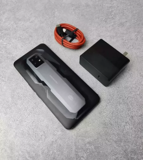 品牌nubia/努比亚~ 型号努比亚 红魔...