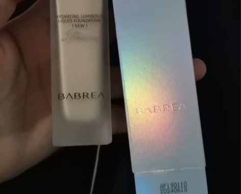 巴贝拉粉底液全新一个自然色号 感兴趣的话点...