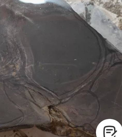 端砚，鸡心英原石料，石质细腻发墨好，能与老...