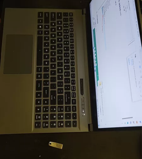 机械革命蛟龙5 自用游戏本 AMD R5 ...