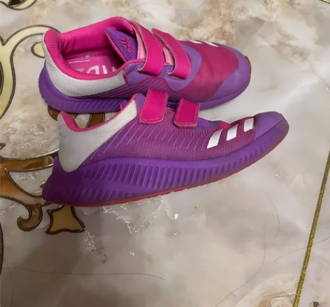 阿迪达斯Adidas童鞋女童魔术贴休闲鞋软...