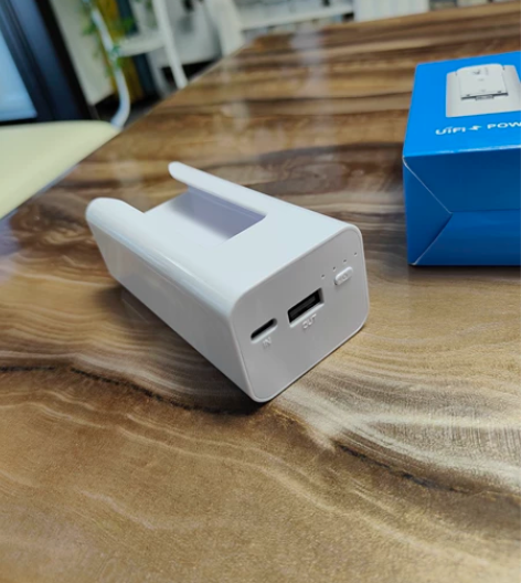 8000毫安供电仓 全新wifi充电宝 大...