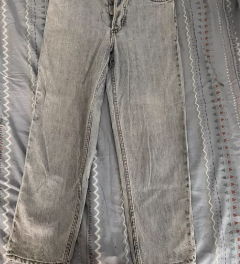 HM牛仔裤，尺码160/68的，实体店19...