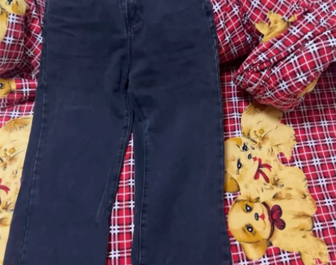 本人闲置牛仔直筒裤(黑色一条) 几乎全新、...