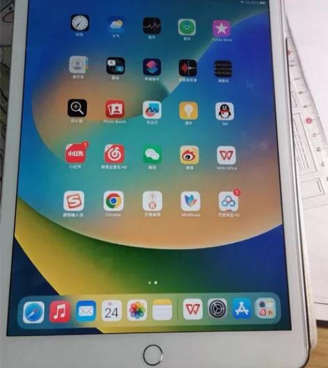 出iPad2019款 128G 插卡 插卡...