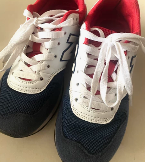 巨新的新百伦 朋友送的 仅穿了一次 因为是...