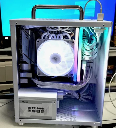 酷鱼t40机箱，只有一边亚克力板，pcl3...