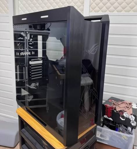 ROG/玩家国度GX601太阳神全塔侧透明...