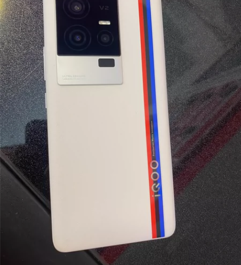 vivo iqoo 11 16+256传奇...