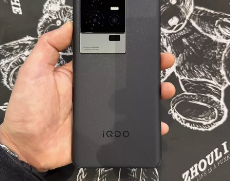 vivo IQOO 11 16256g 5...