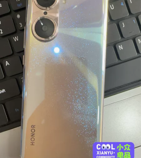 荣耀60     8+256   几乎全新...