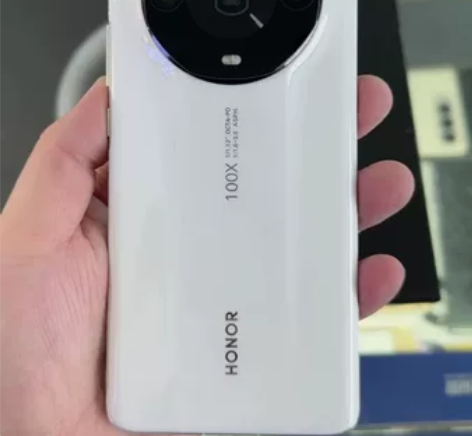 荣耀 Magic 4 至臻版 白色  12...