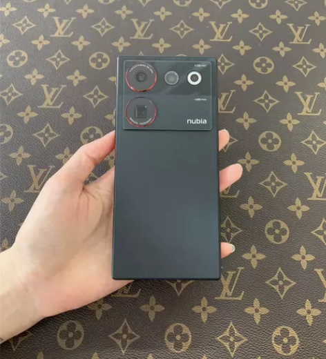 努比亚z50ultra夜海，16+1T，9...