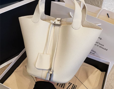 小众高级感包包女2023夏季新款潮时尚简约...