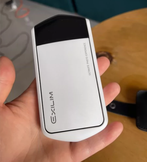 卡西欧自拍神器 成色很新细微磕碰划痕功能完...