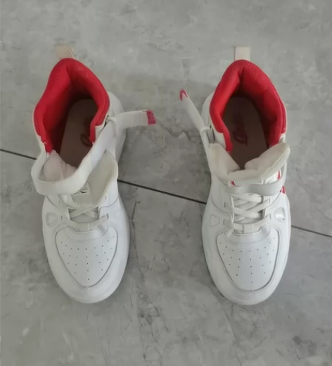 安踏儿童篮球鞋37码，孩子没穿几次就小了，...