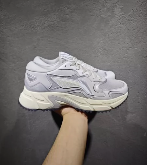 李宁复古跑步鞋，华晨宇同款南极灰配色，百搭...