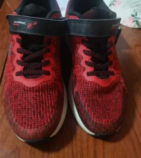 特步儿童39码双网运动鞋内长245，没穿几...