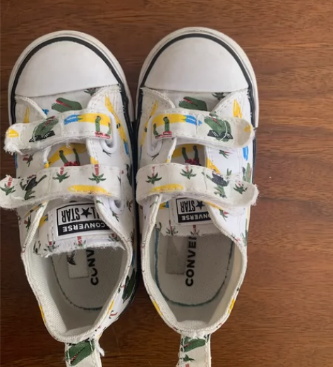 匡威小童鳄鱼印花帆布鞋 新旧程度见照片  ...