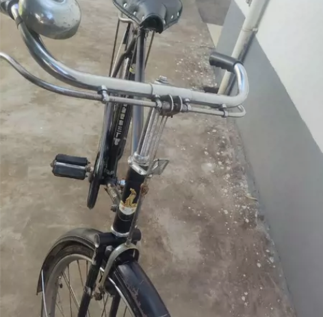 凤凰自行车 28杆大轮子，车况如图非常漂亮...