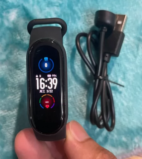 小米手环5NFC,无原包装,有磁吸充电线。...