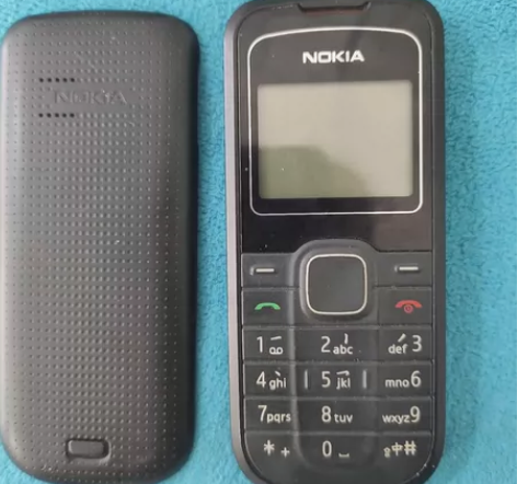 二手诺基亚手机，没有电池 售出不退不换￥20