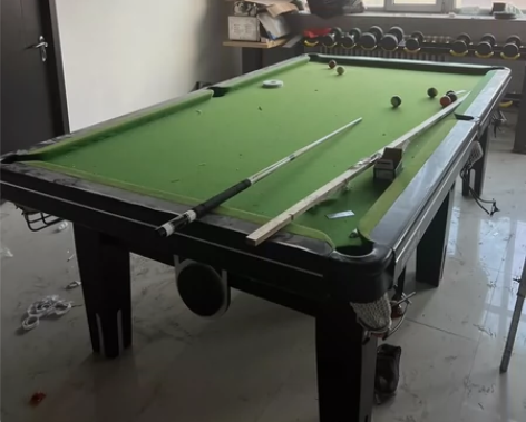 专业台球桌 装修占地方 低价出想要自提 感...