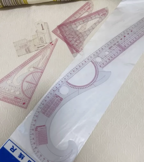 1.曹晖6215  1:5原型版 2.正品...