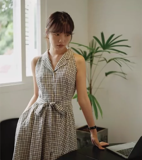 MIXABO格纹西装领连衣裙女无袖2023...