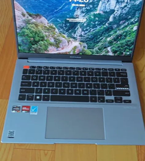 华硕无畏Pro14 2022款笔记本锐龙R...