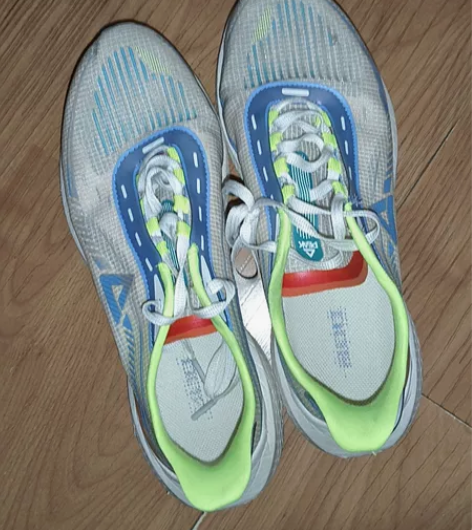 匹克002薄底跑鞋，上大学去了，不需要了，...