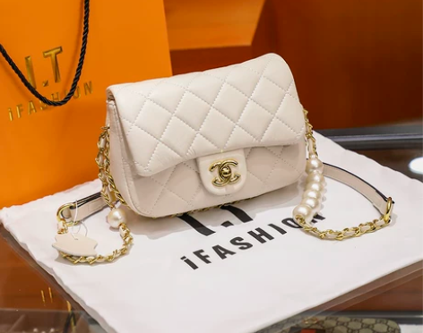 珍珠包包女斜挎包2020新款潮方胖子菱格小...