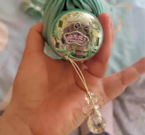 全新天堂伞，双层蕾丝 感兴趣的话点“我想要...