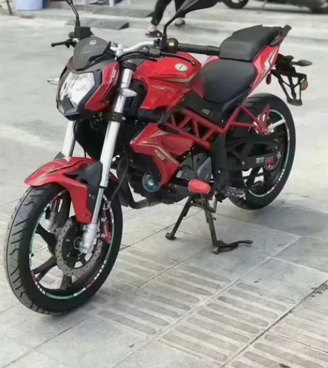 新到货贝纳利红宝龙150cc街车[庆祝] ...