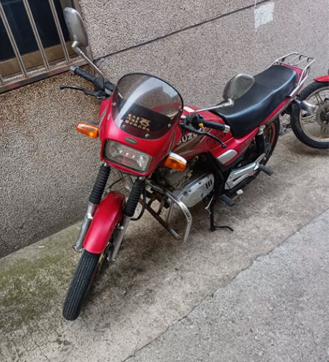 国三玲木钻豹摩托，声音安静，到手零投资，发...