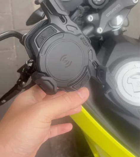 春风狒狒ST，23年2月，个人一手车，只卖...