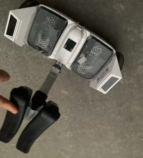 领奥智能平衡车 膜都还没撕 玩儿过不超过1...