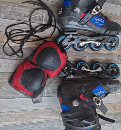 碳纤轮滑鞋，碳纤轮滑鞋。溜冰滑冰鞋成人旱冰...