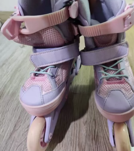 迪卡侬儿童旱冰鞋26~29码，95成新，买...