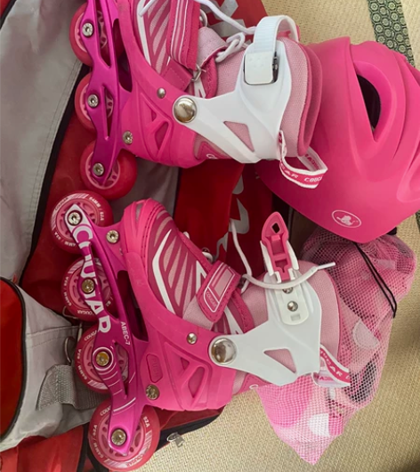 上轮滑课课上又买了一双，这双用不上闲置了，...