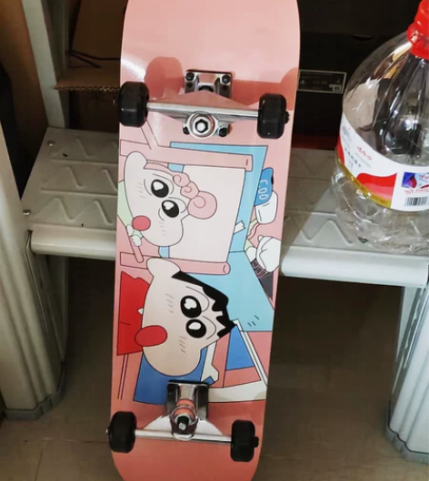 血亏价急出专业滑板,明星一博同款高级配置极...