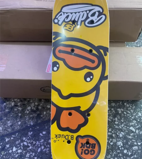 小黄鸭滑板，全新未拆包装便宜处理还剩几个了...