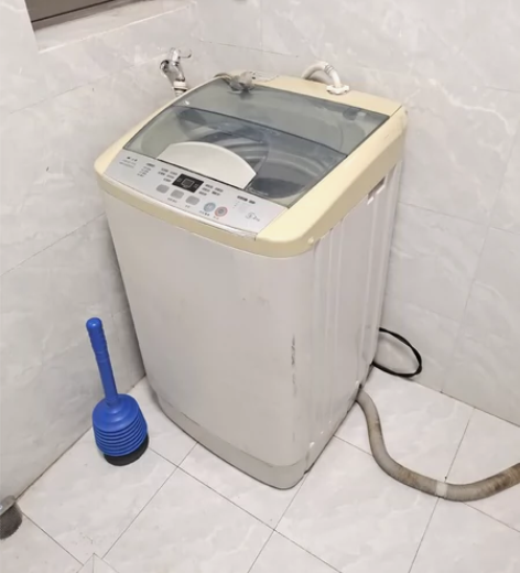 全自动10kg波轮洗衣机，可正常使用，富阳...