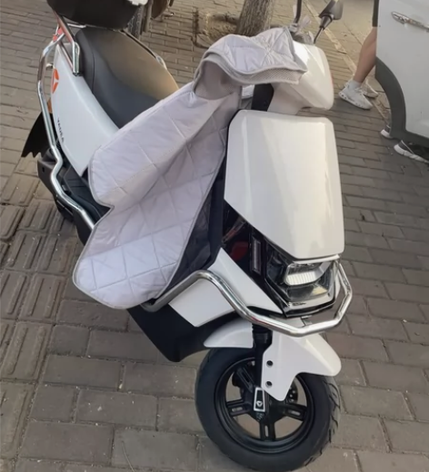 雅迪72V20a电池 1200V电机 只行...